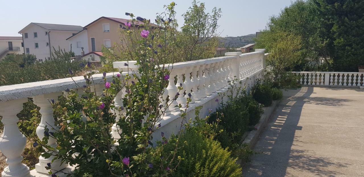 Apartmani Gabi Cesarica Dış mekan fotoğraf
